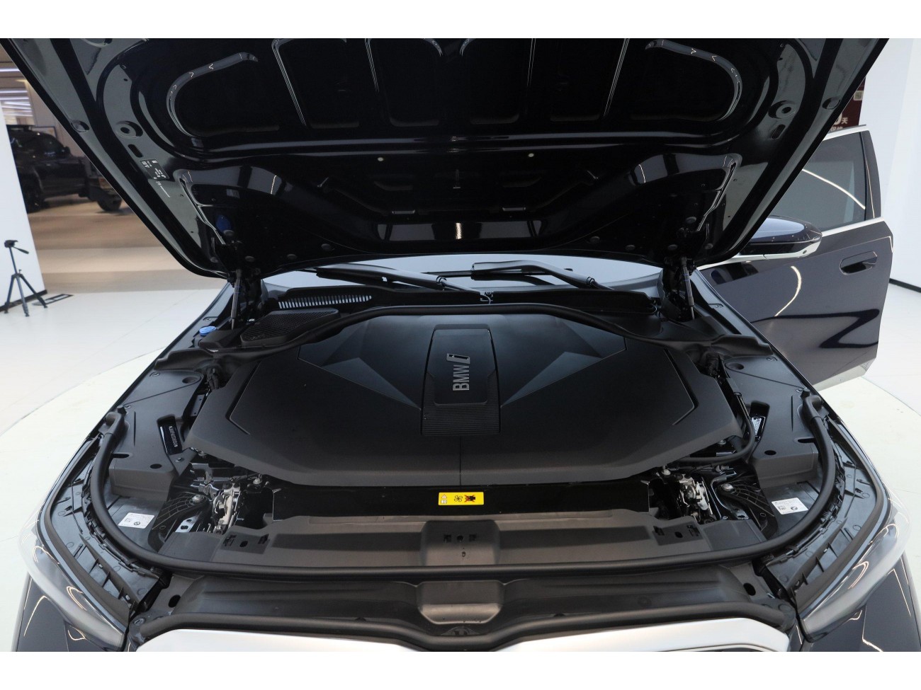 BMW i5 2025