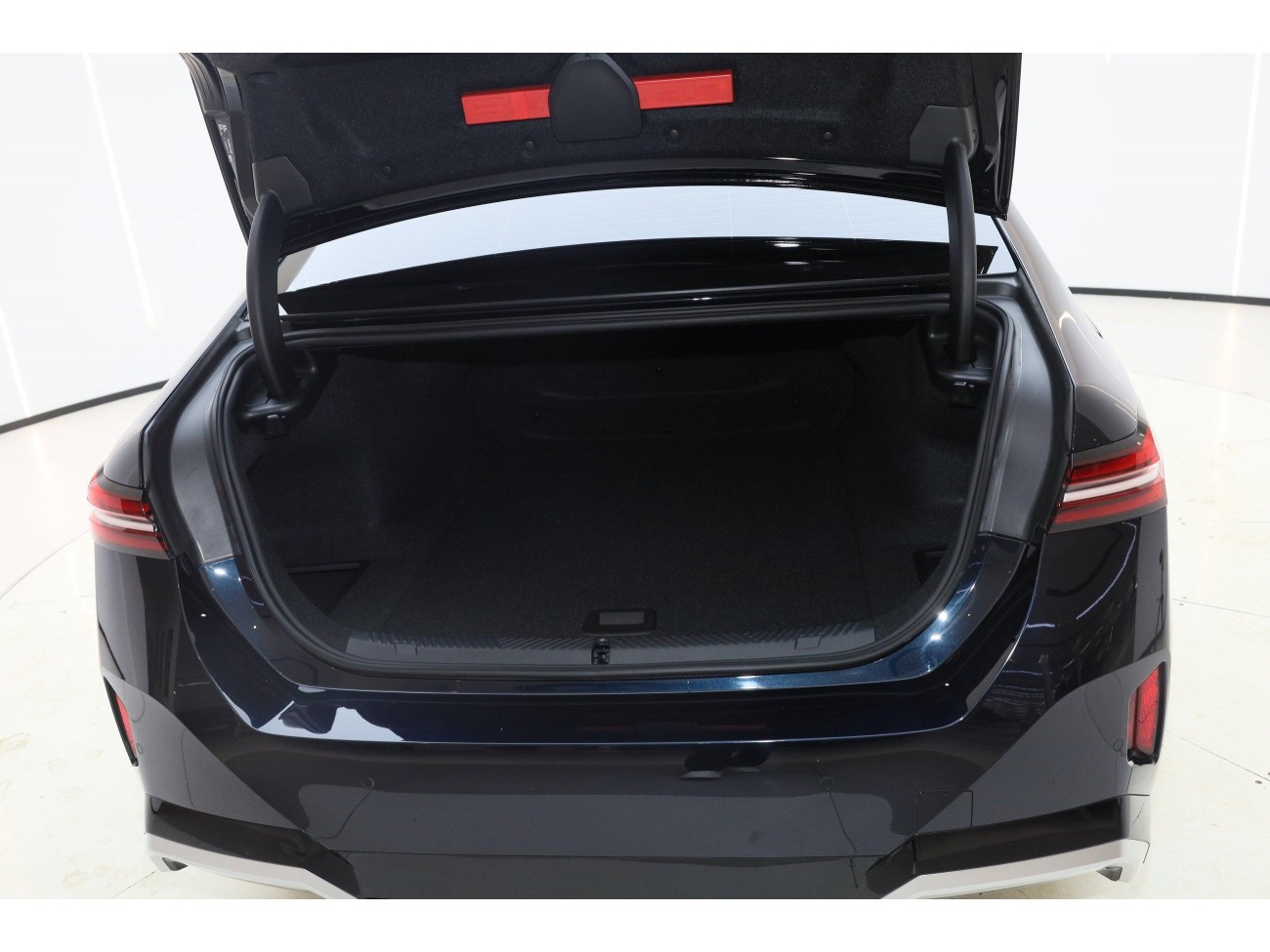 BMW i5 2025