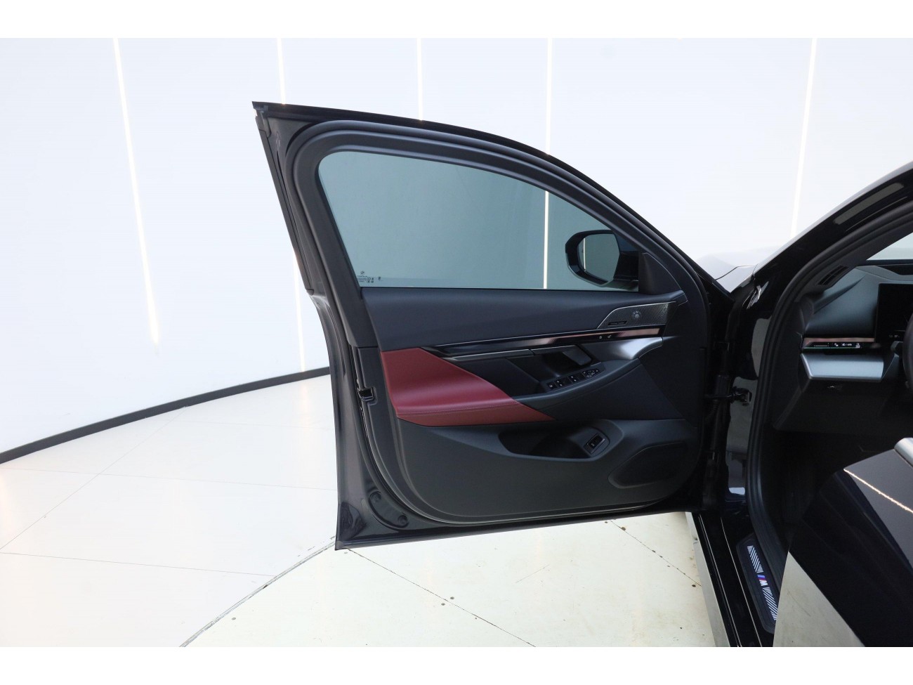BMW i5 2025