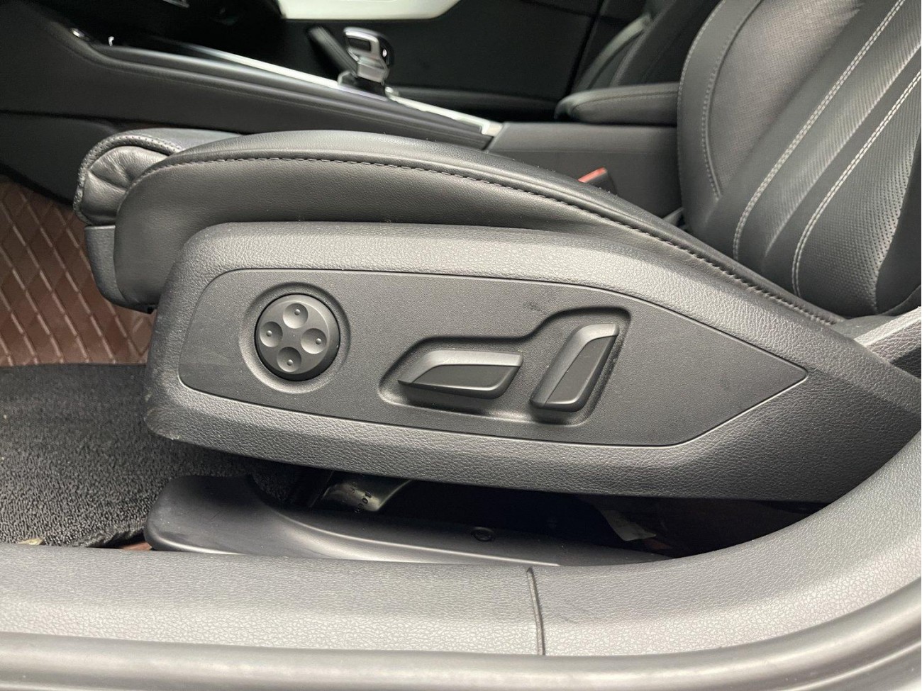 Audi A4L 40 TFSI 2023