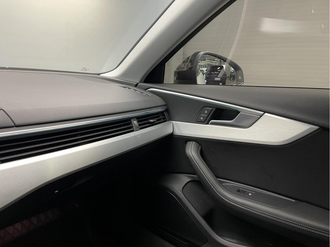 Audi A4L 40 TFSI 2023