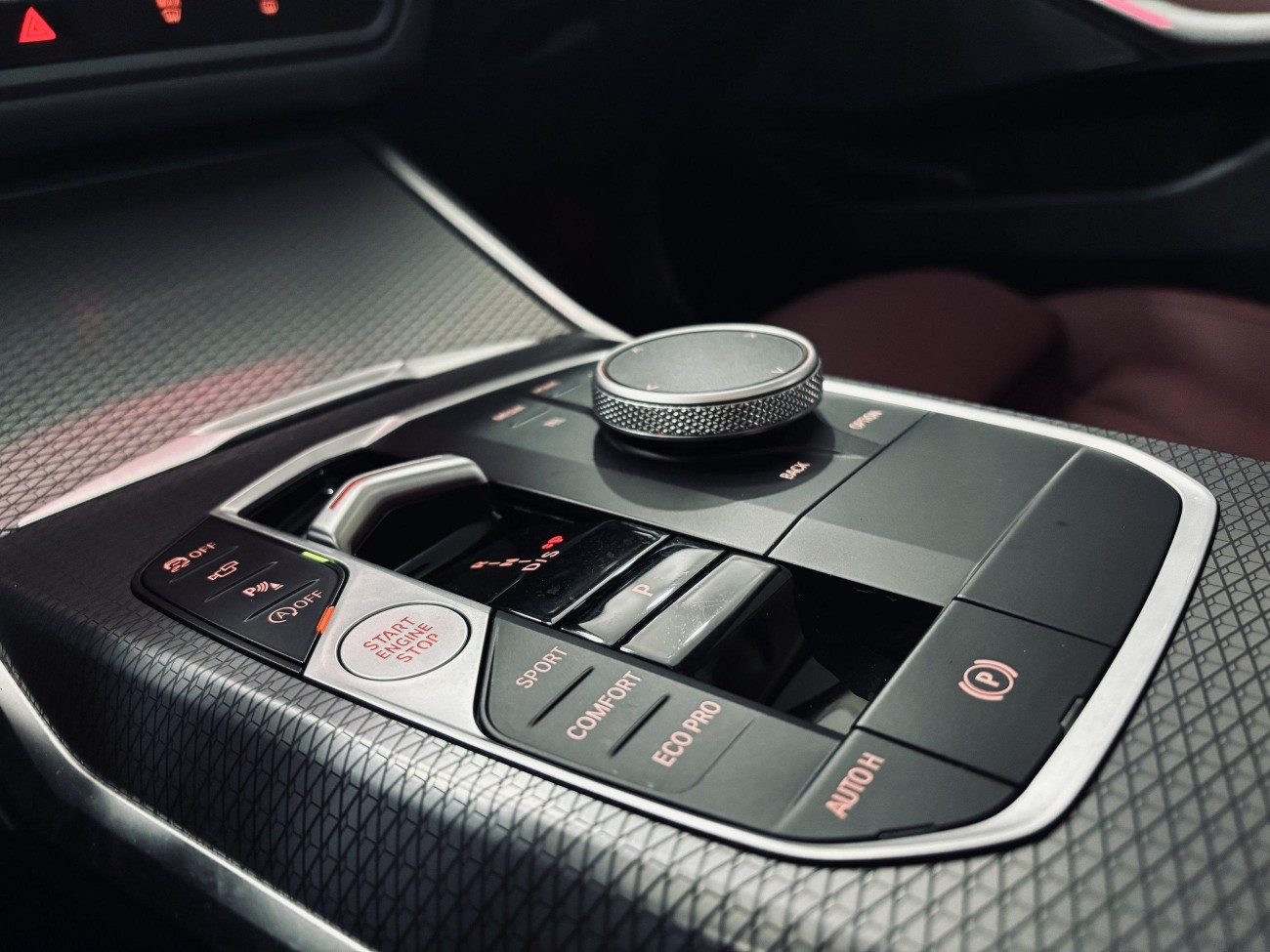 BMW 330Li 2025