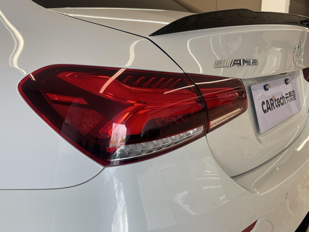 Mercedes-Benz A 35 L 2021