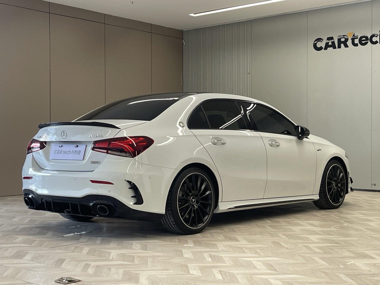 Mercedes-Benz A 35 L 2021