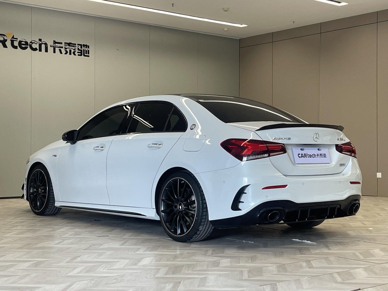 Mercedes-Benz A 35 L 2021