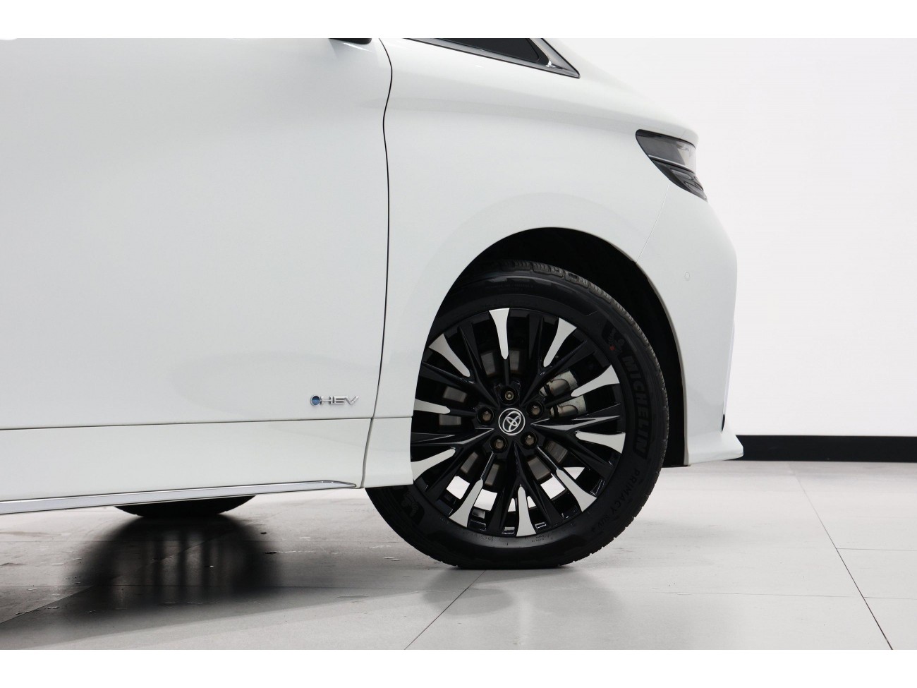 Toyota Alphard 2024