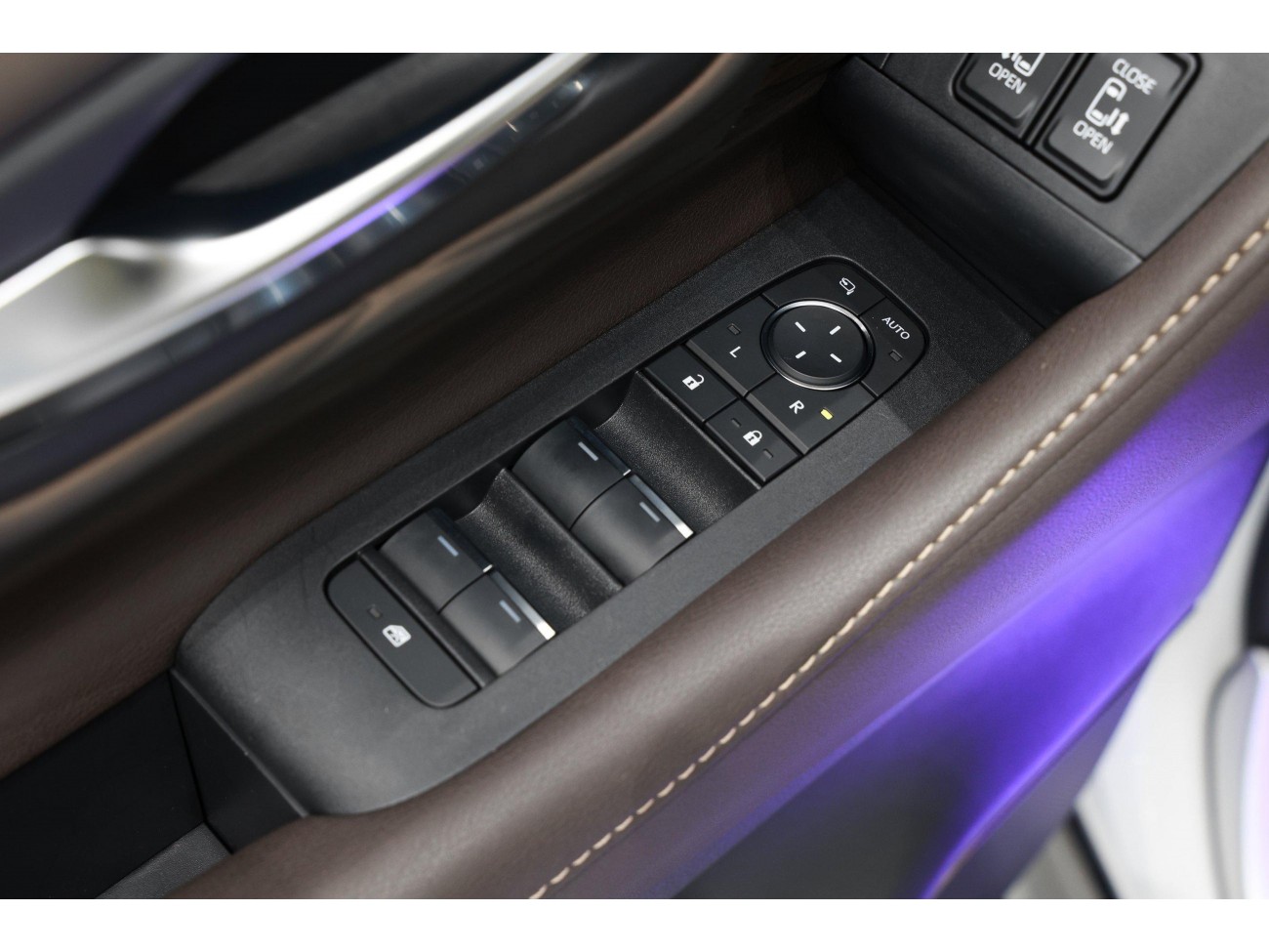 Toyota Alphard 2024