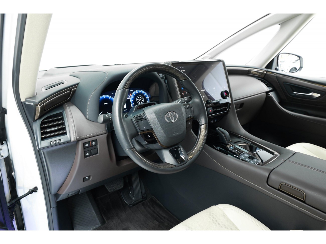 Toyota Alphard 2024
