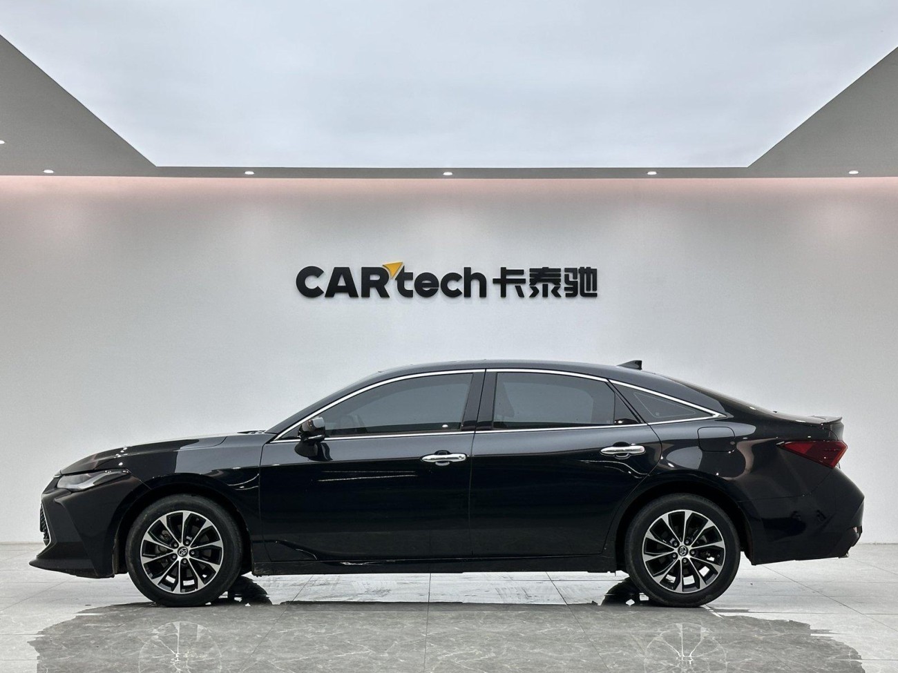Toyota Avalon 2023