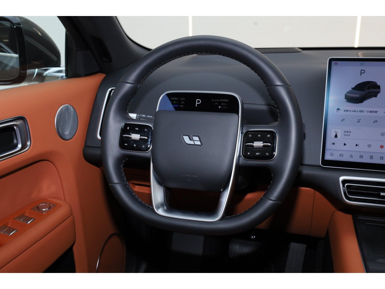 Li Auto L8 2025