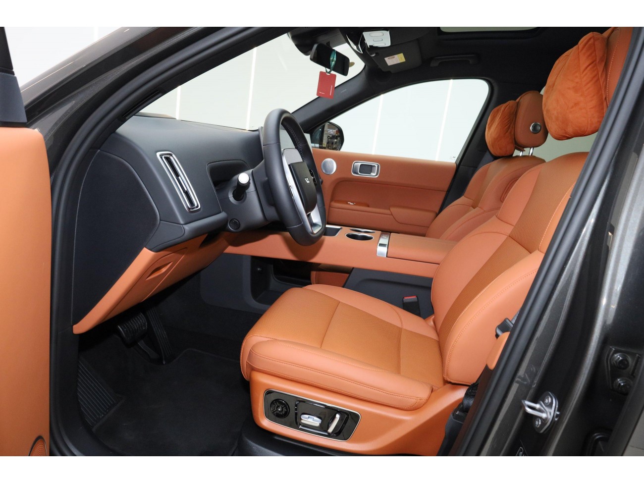Li Auto L8 2025