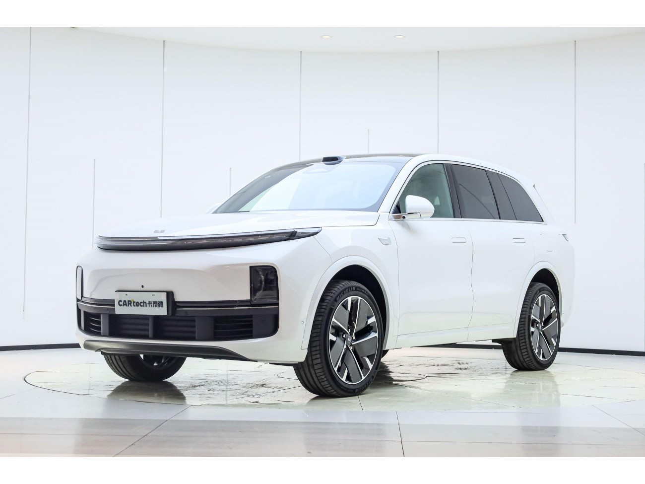 Li Auto L8 2025