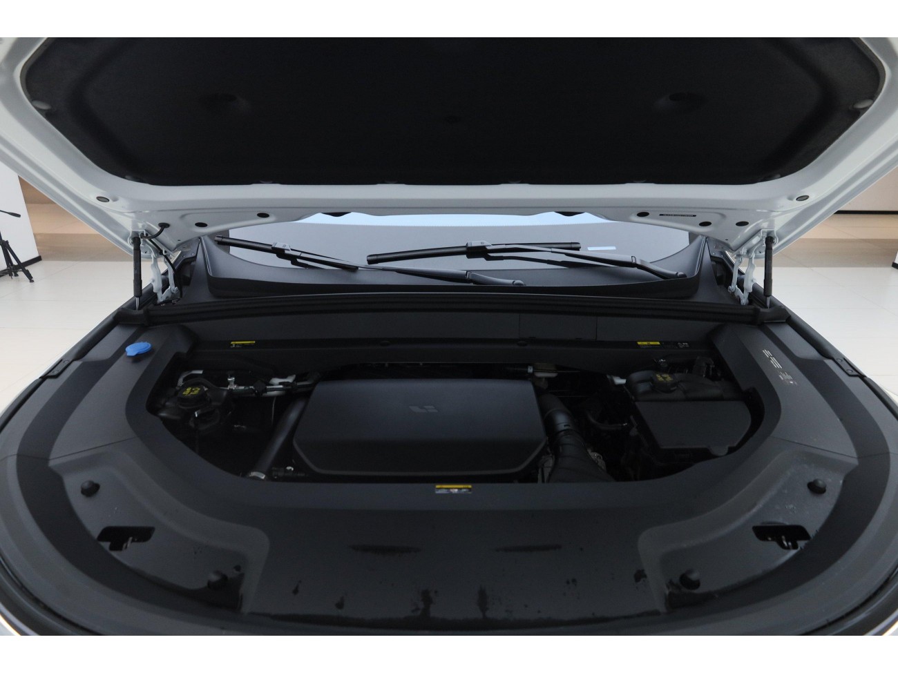 Li Auto L8 2025