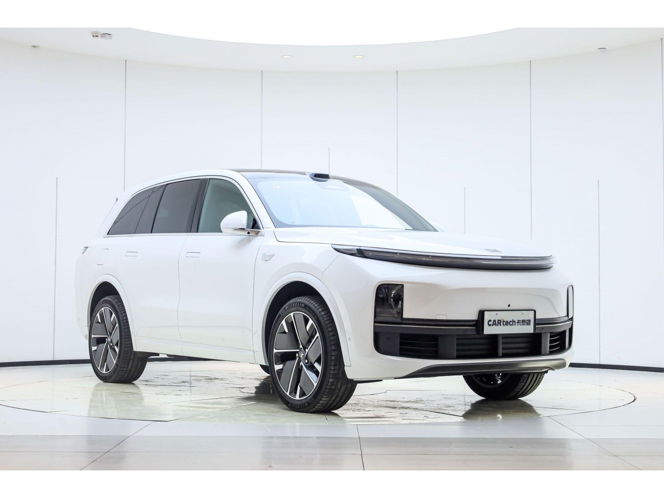 Li Auto L8 2025