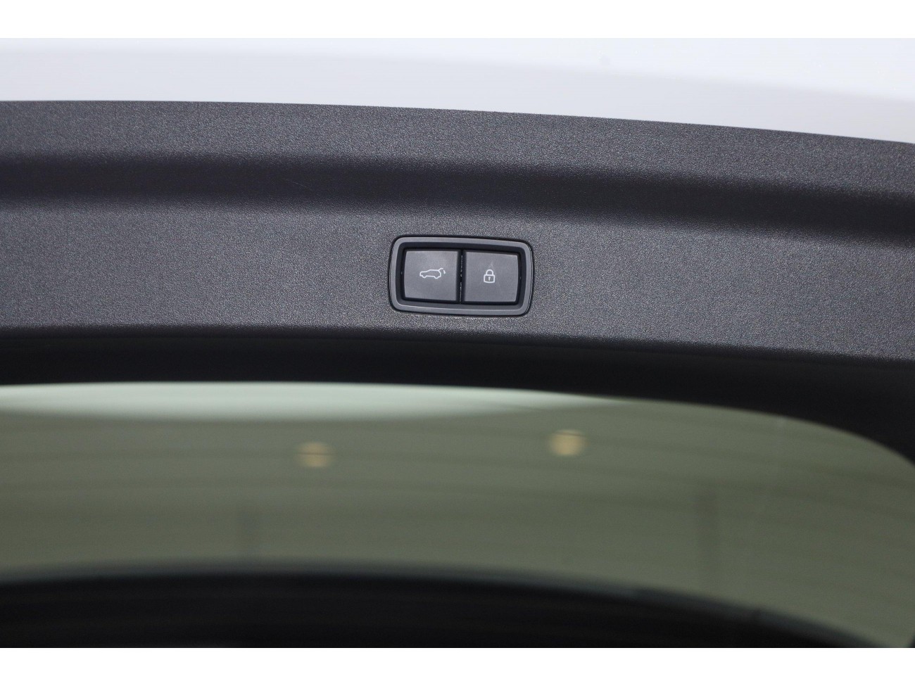 Li Auto L8 2025