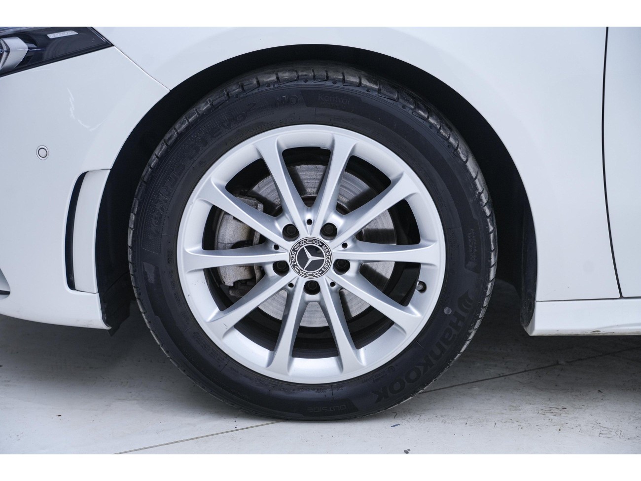 Mercedes-Benz A 200 L 2021