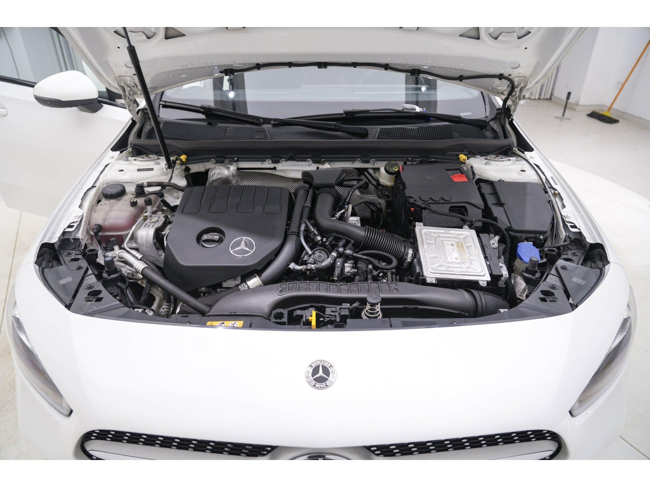 Mercedes-Benz A 200 L 2021