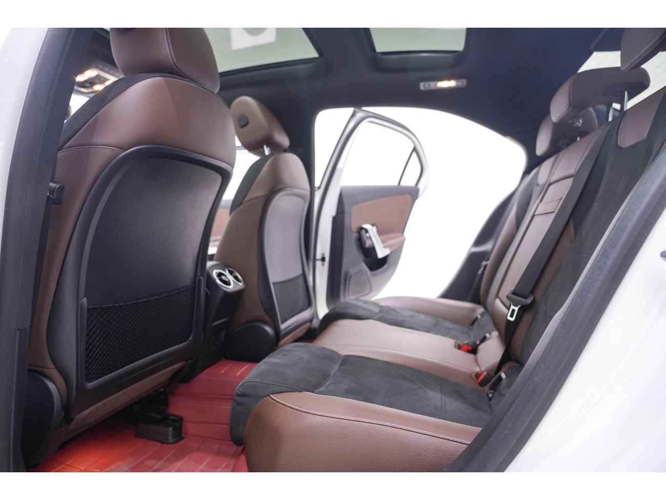 Mercedes-Benz A 200 L 2021