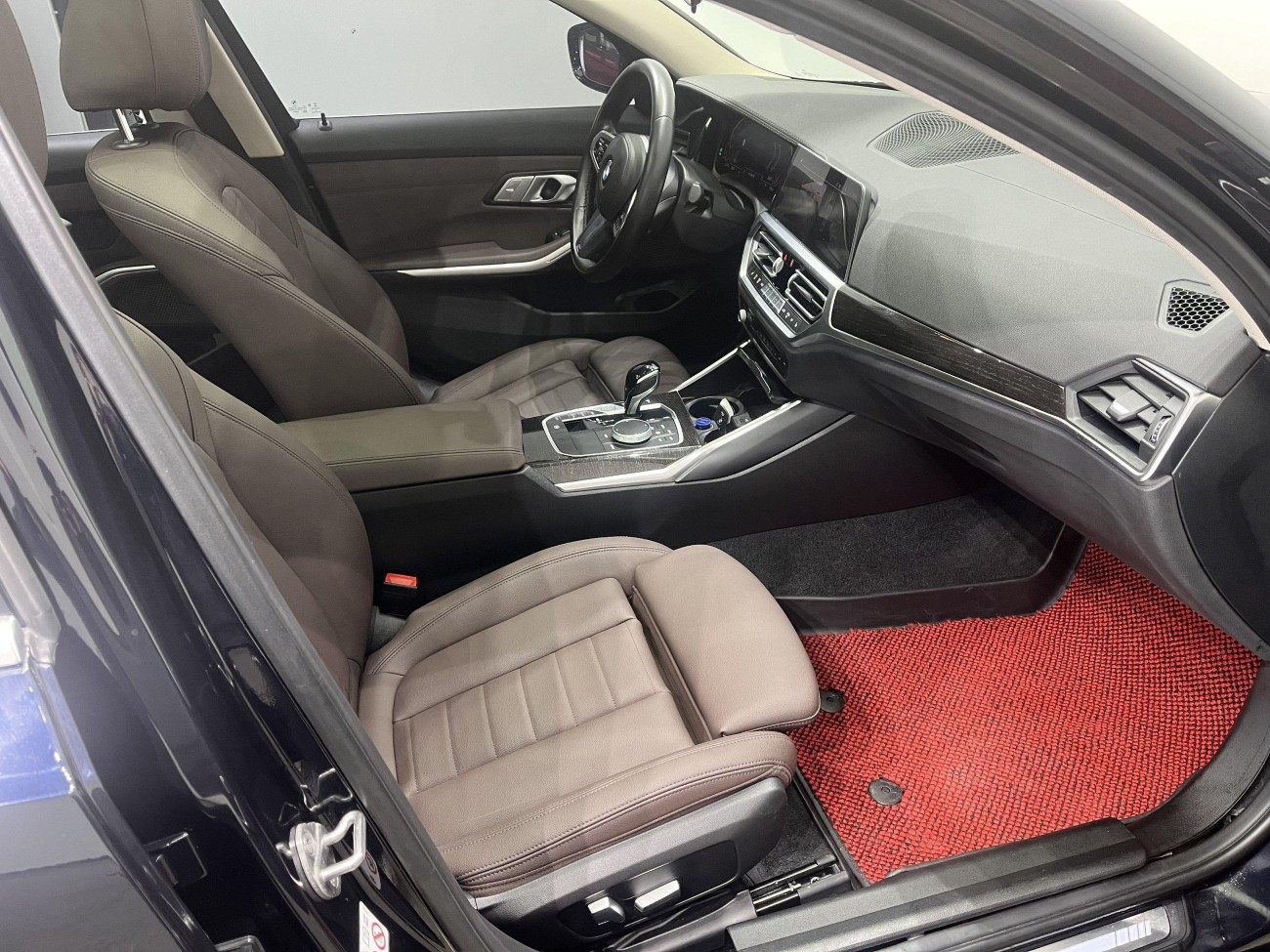 BMW 325Li 2021
