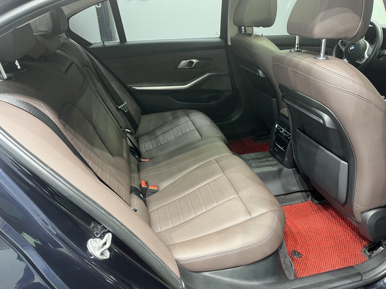 BMW 325Li 2021