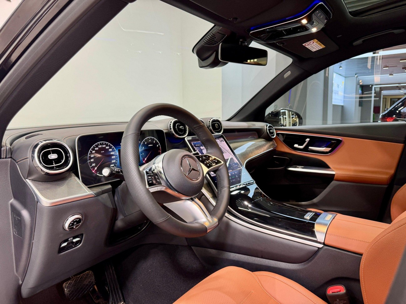 Mercedes-Benz GLC 260 L 2023