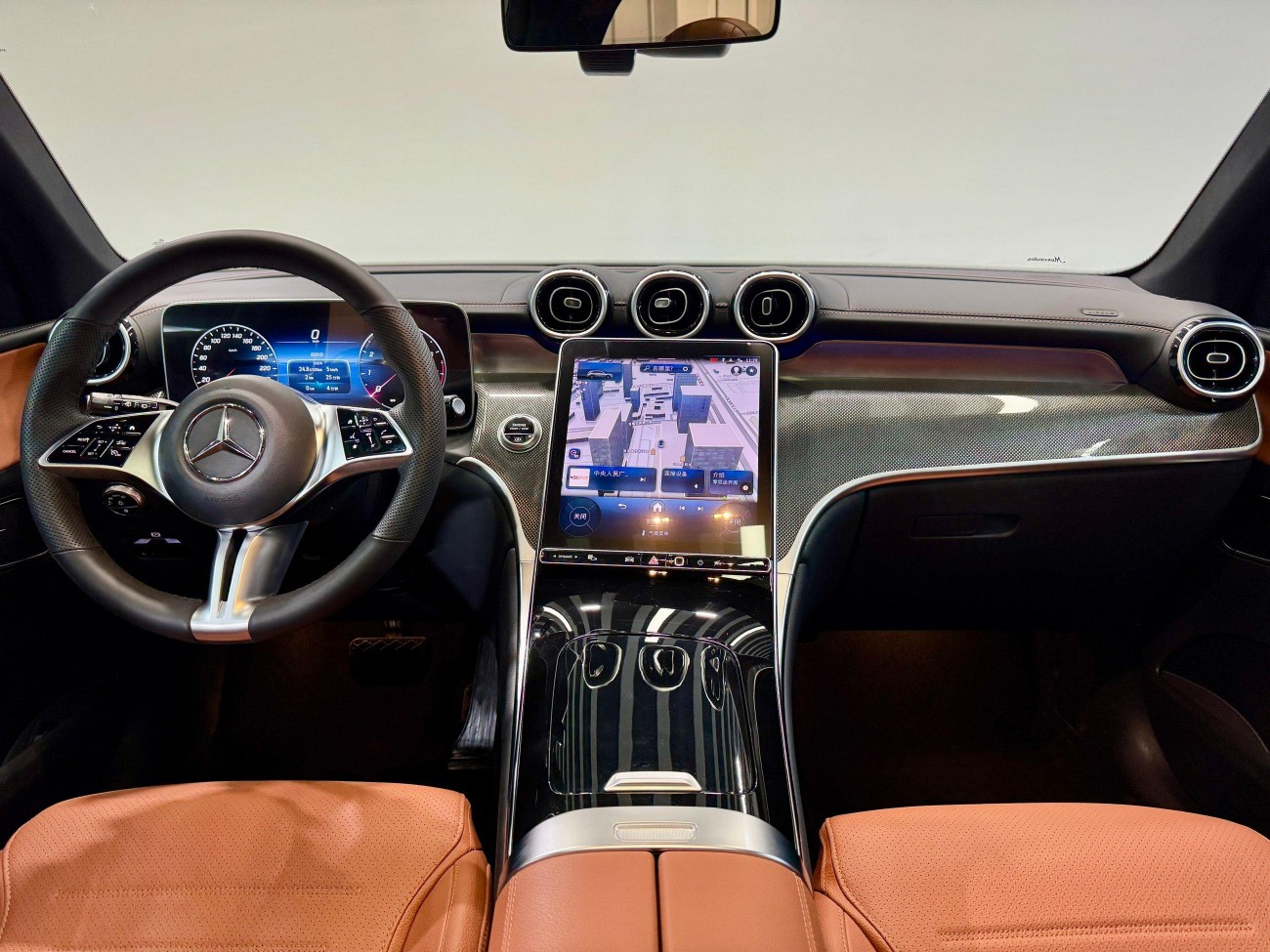 Mercedes-Benz GLC 260 L 2023