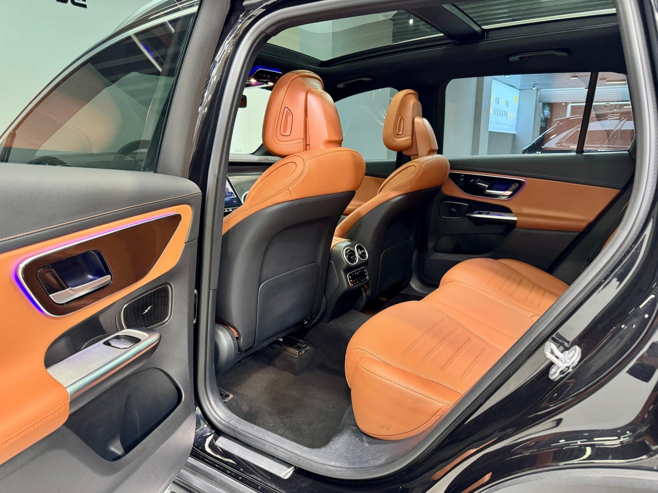 Mercedes-Benz GLC 260 L 2023