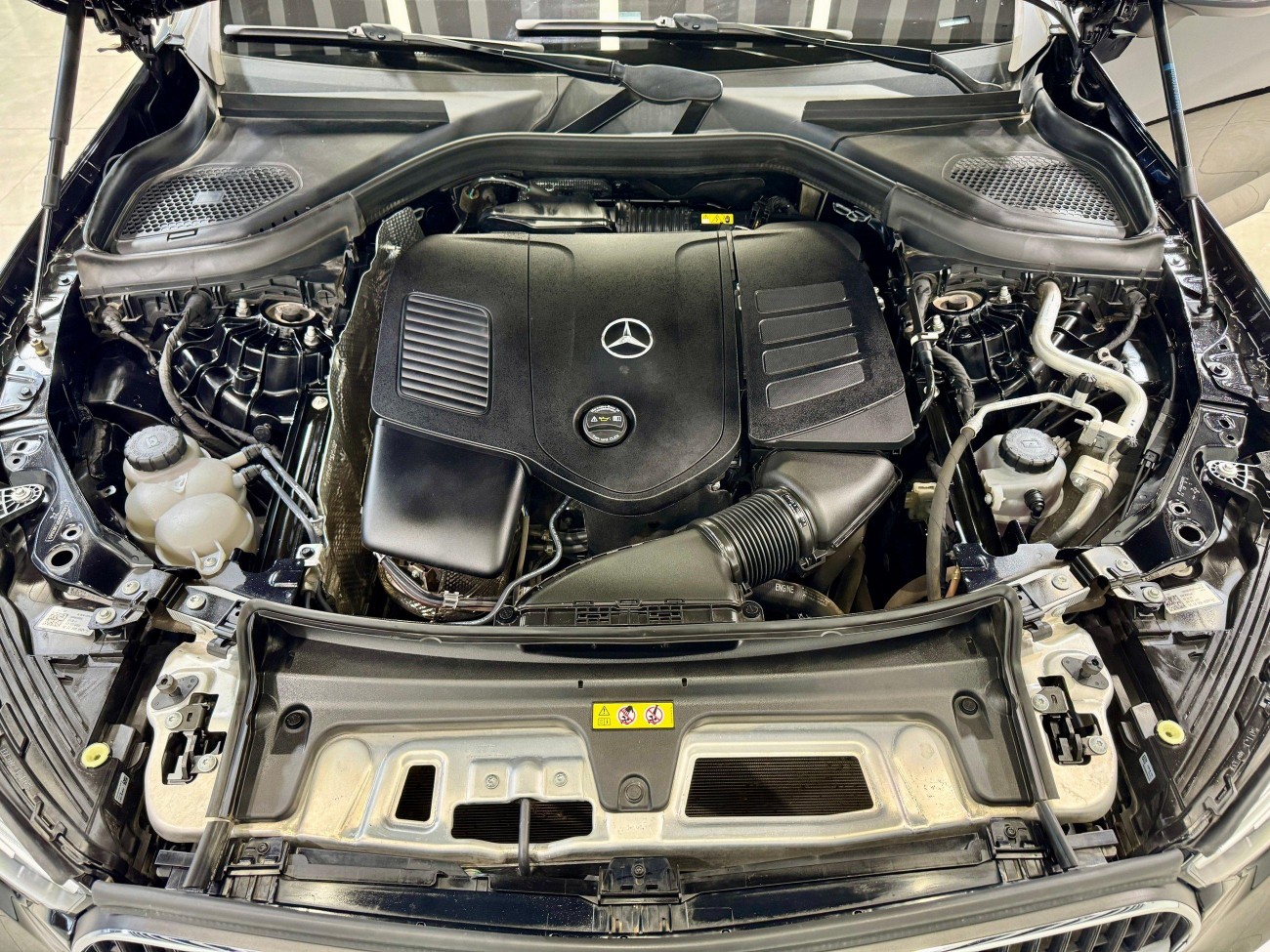 Mercedes-Benz GLC 260 L 2023