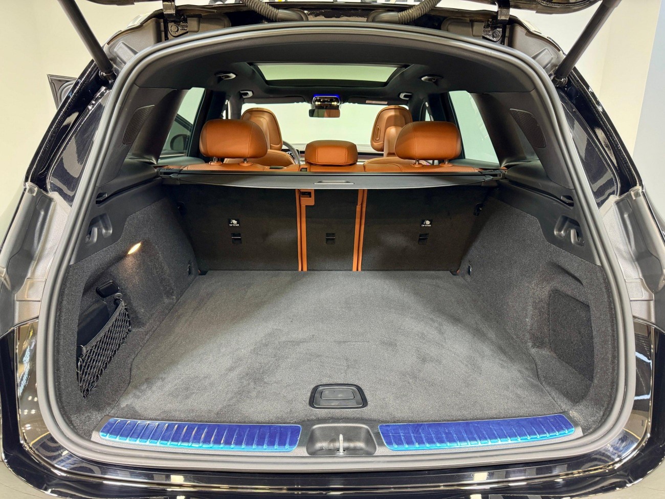 Mercedes-Benz GLC 260 L 2023