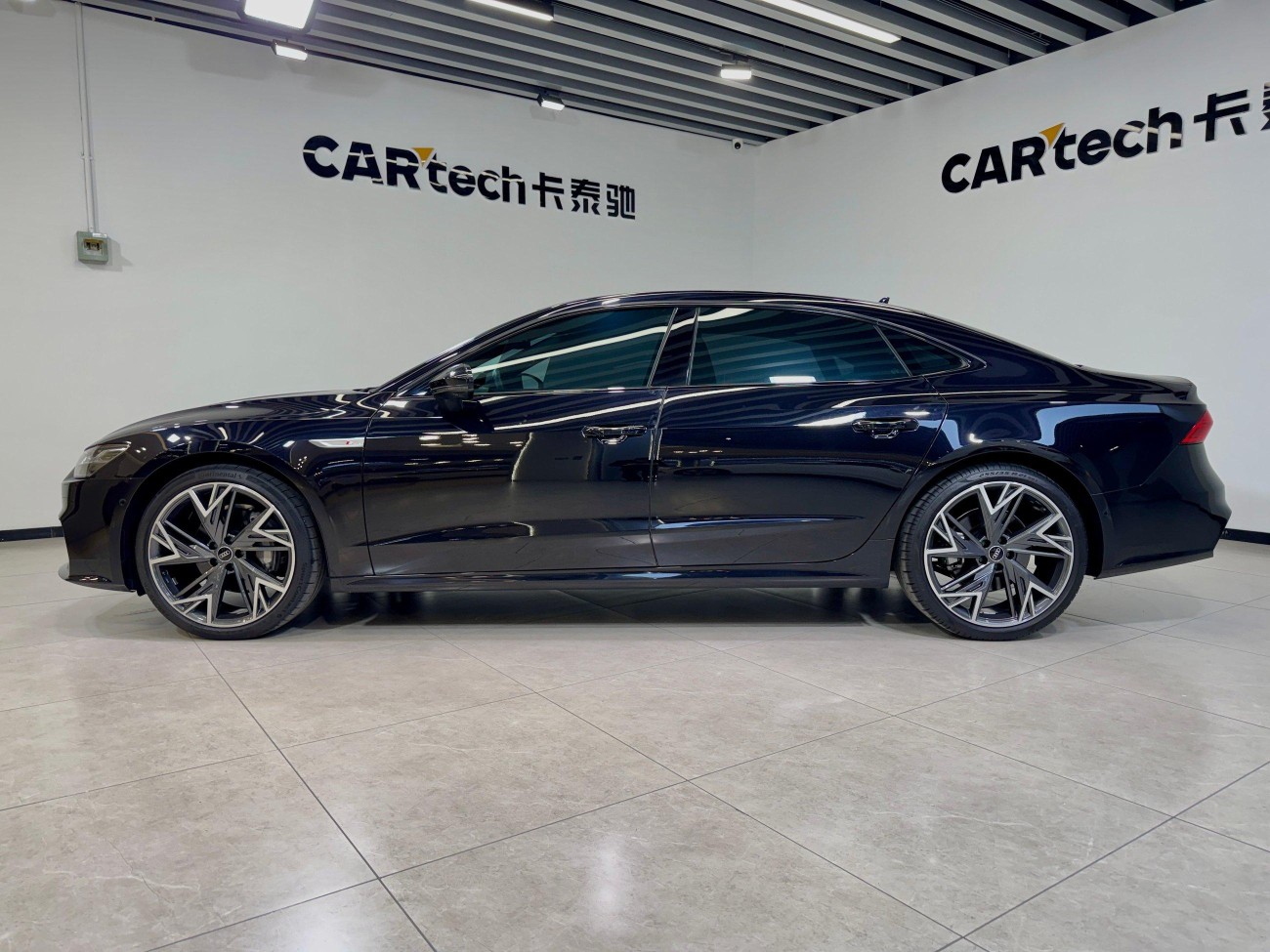 Audi A7L 45 TFSI 2024