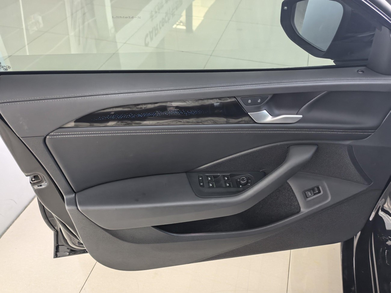 Volkswagen Magotan 2025