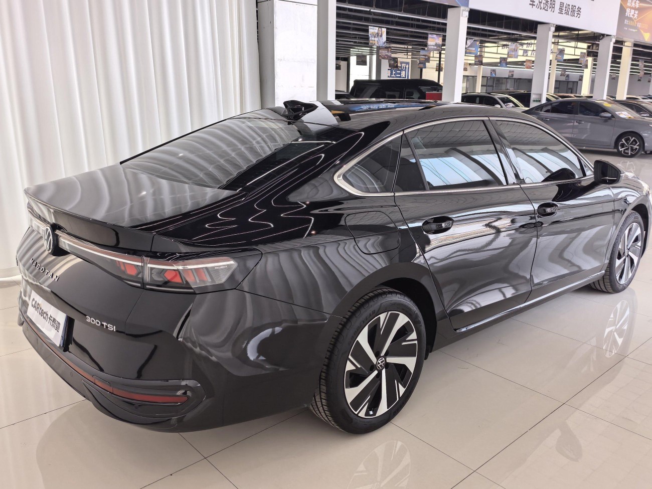 Volkswagen Magotan 2025