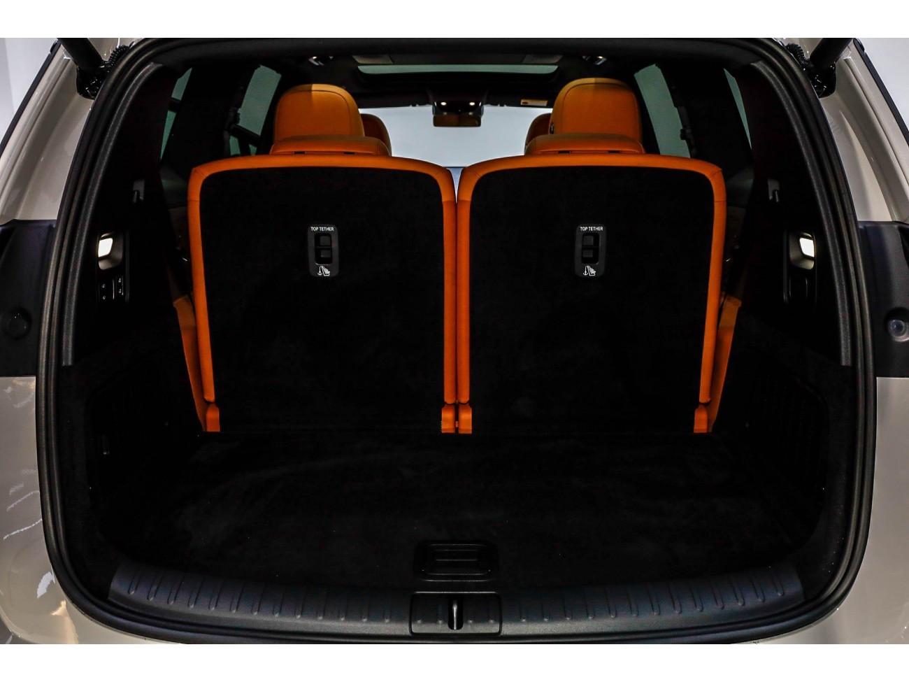 Li Auto i8 2025