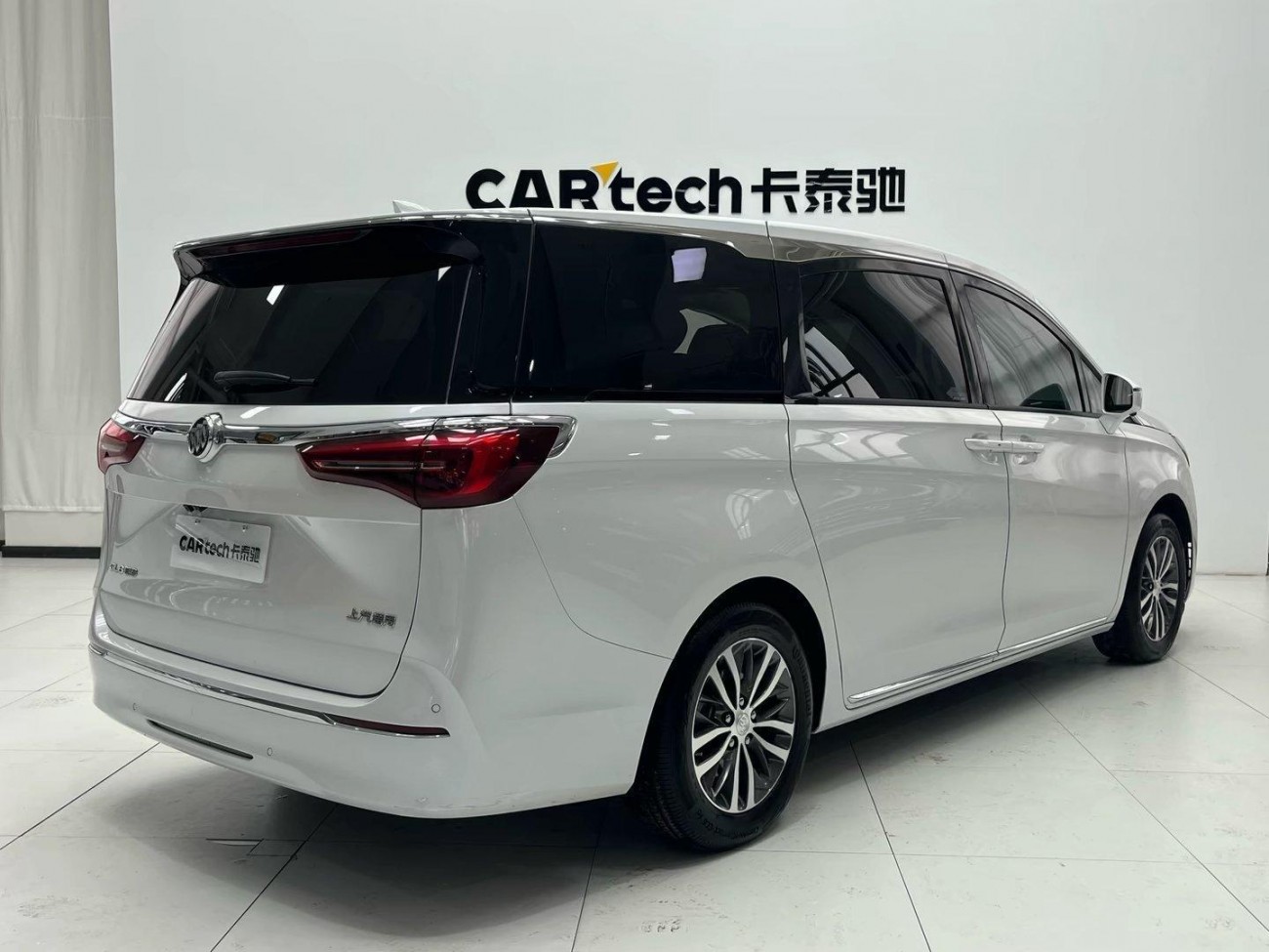 Buick GL8 2023