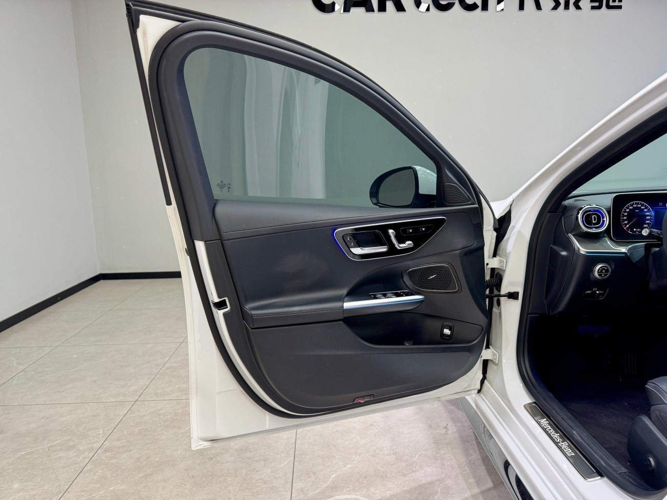 Mercedes-Benz C 260 L 2025