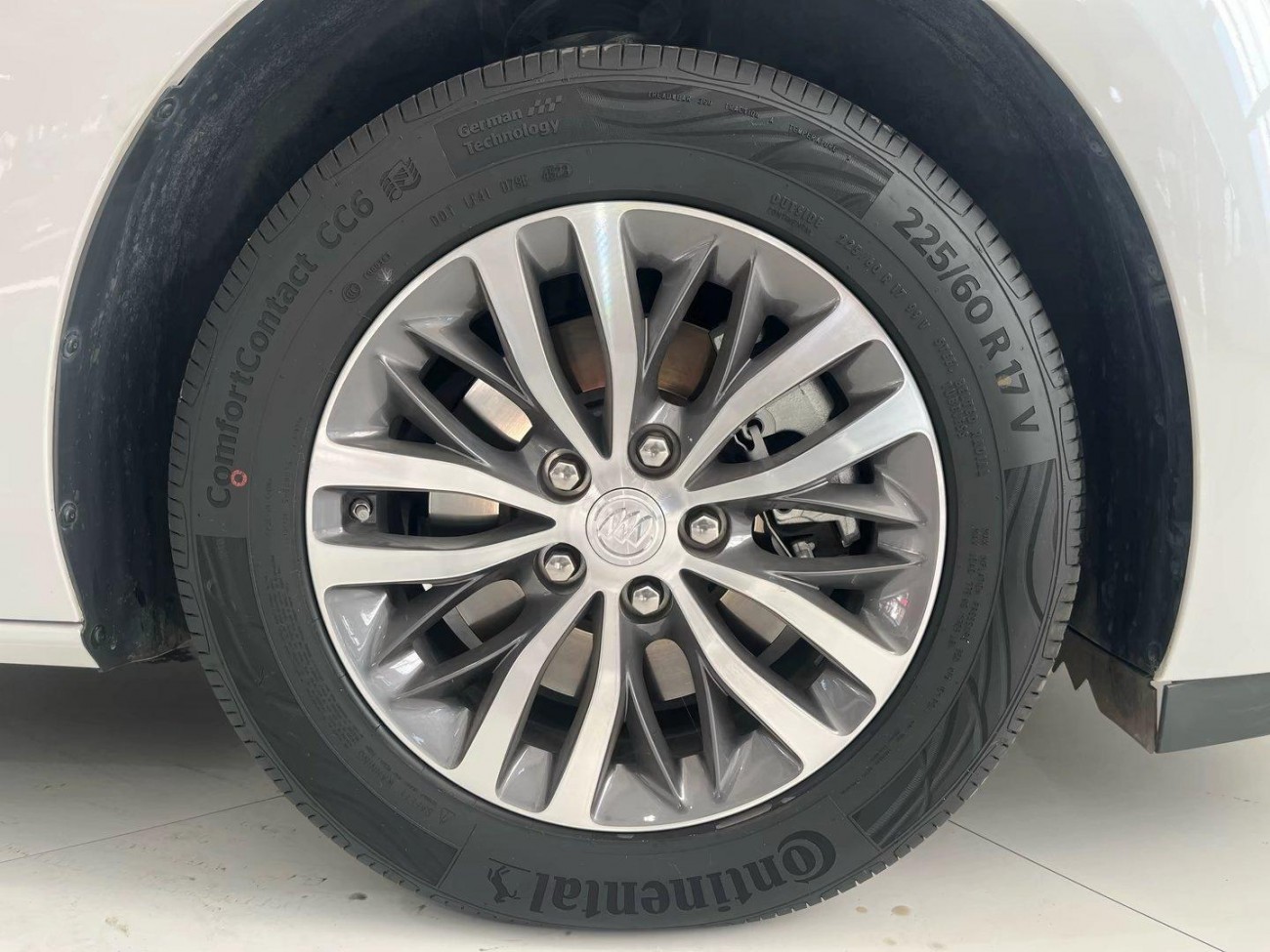 Buick GL8 2024