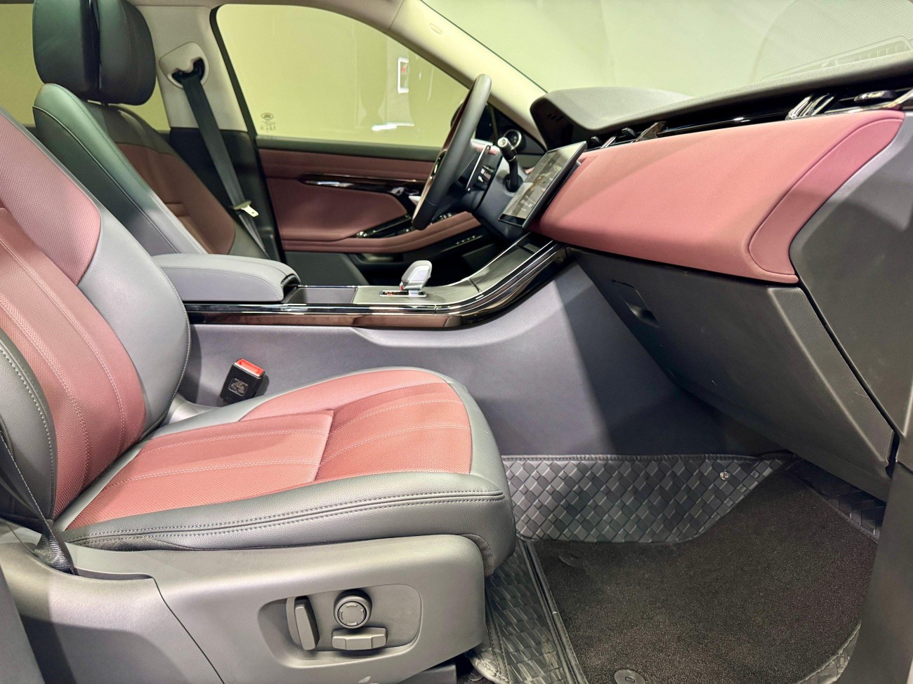 Land Rover Range Rover 2025