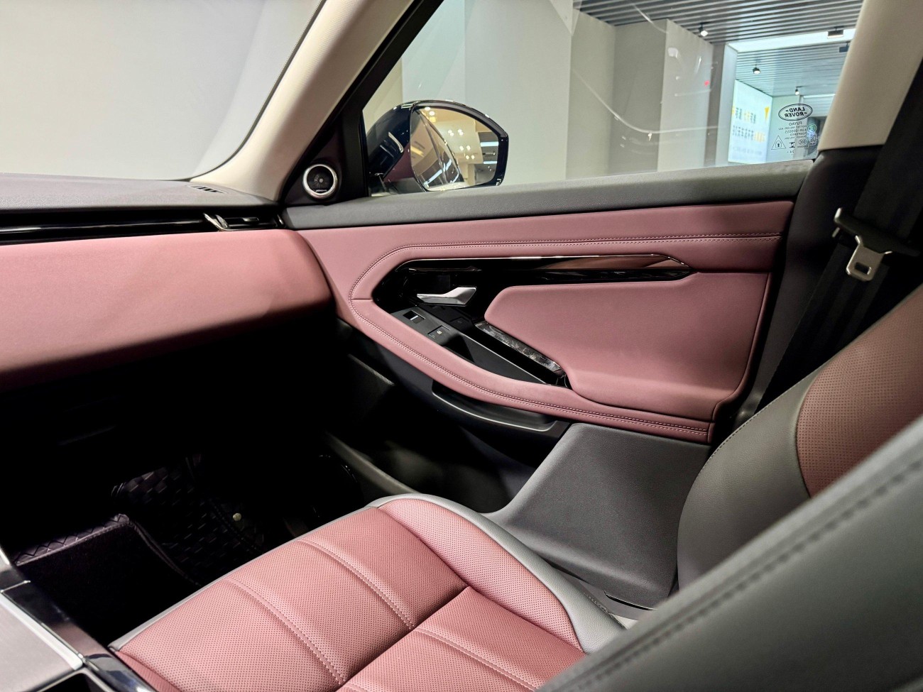 Land Rover Range Rover 2025