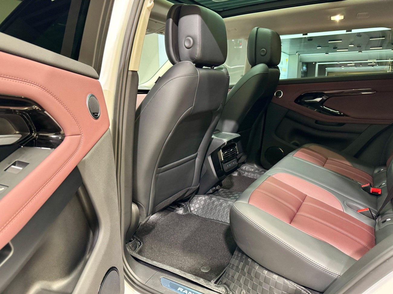 Land Rover Range Rover 2025
