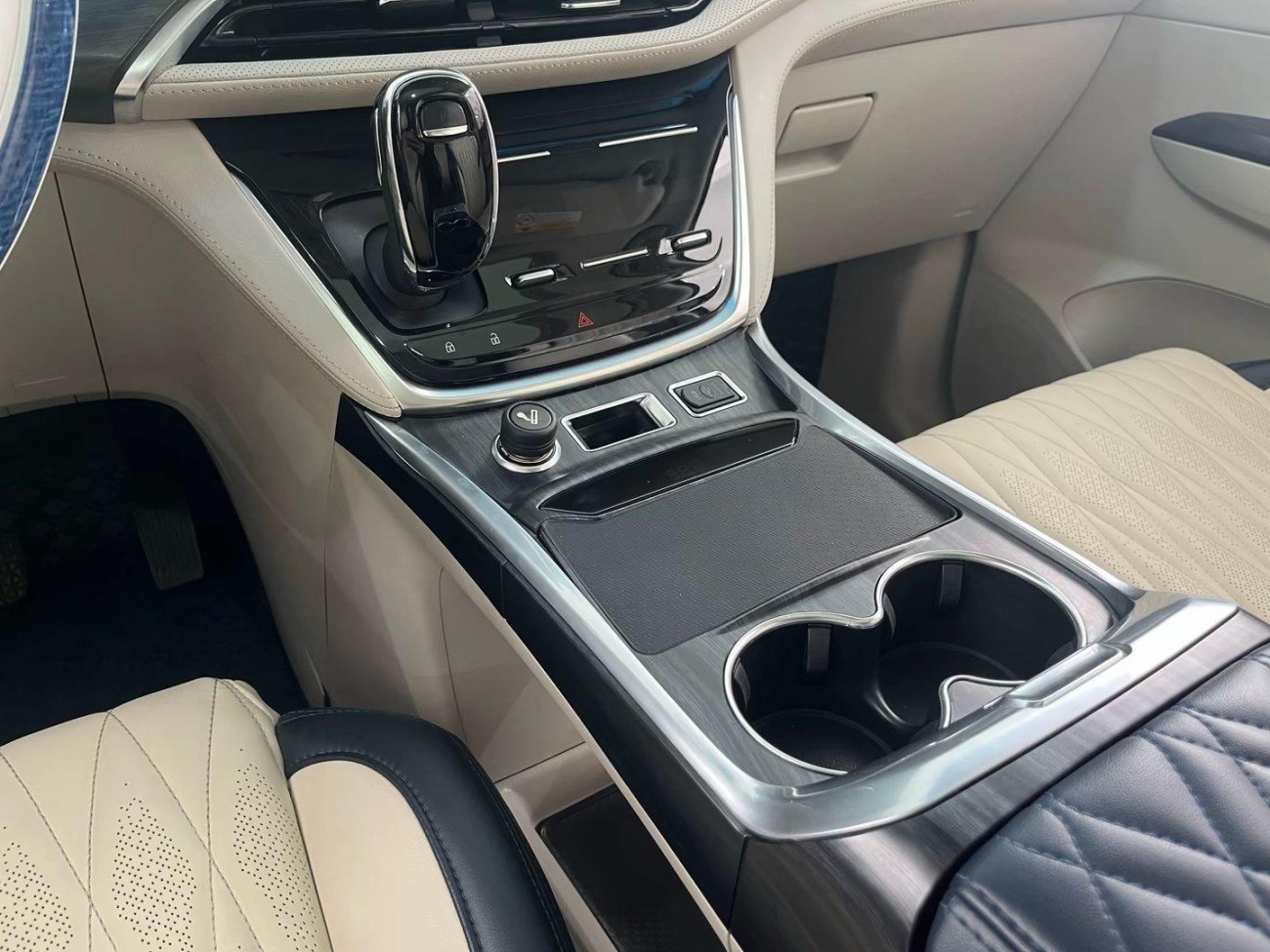 Buick GL8 2023
