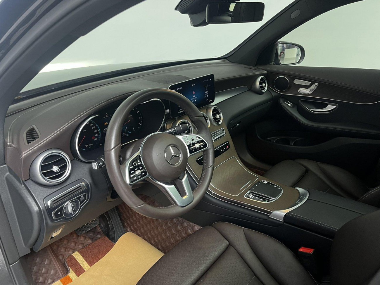 Mercedes-Benz GLC 300 L 2023