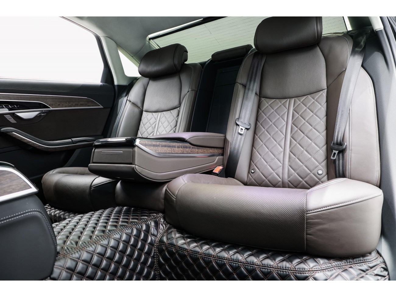 Audi A8L 55 TFSI 2024
