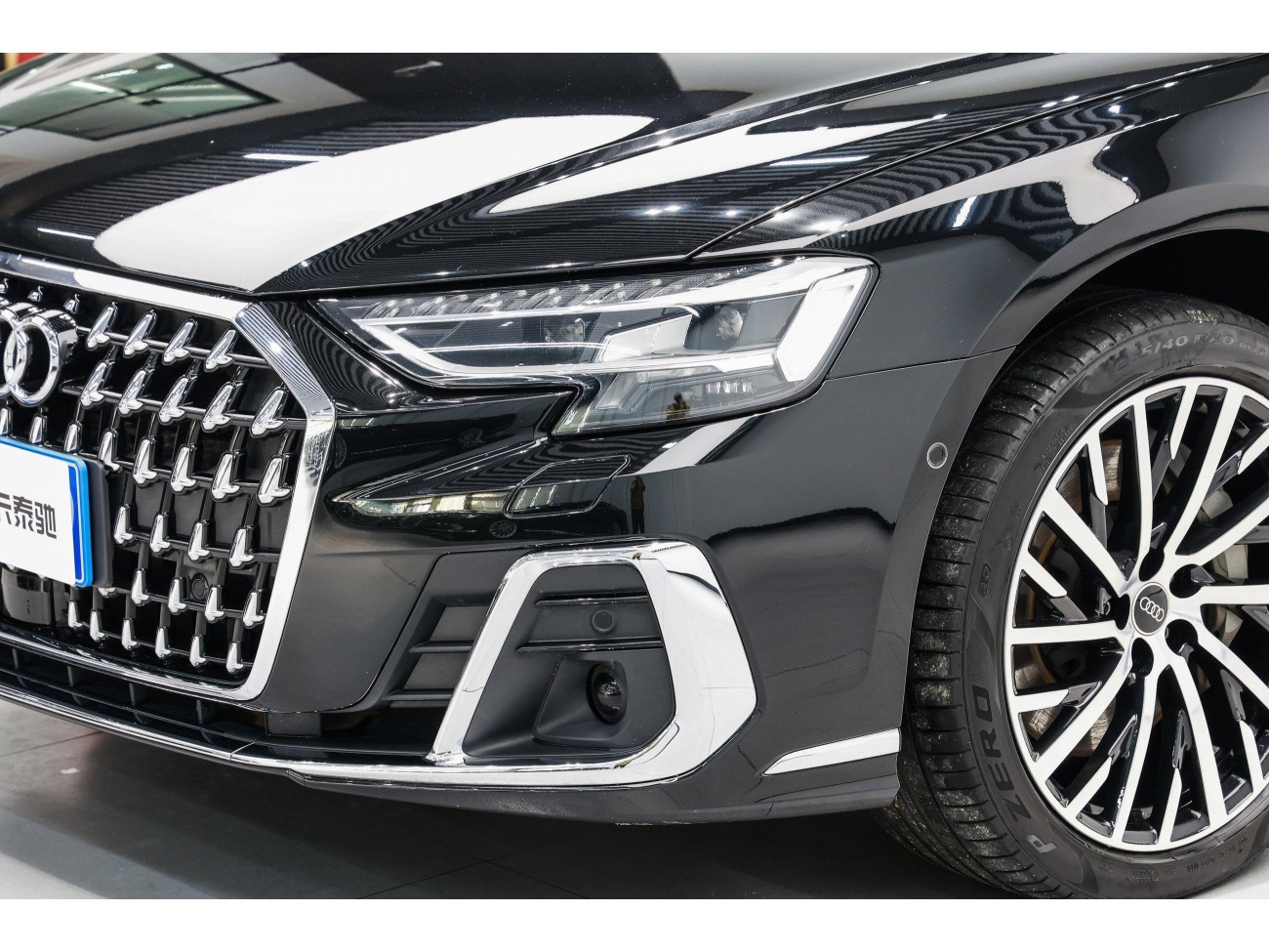 Audi A8L 55 TFSI 2024