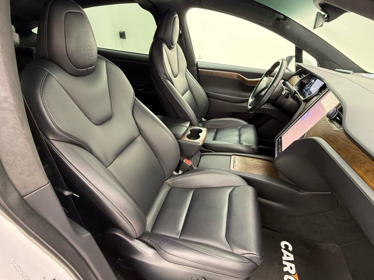 Tesla Model X 2020