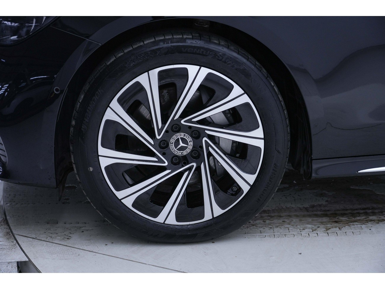 Mercedes-Benz E 300 L 2024