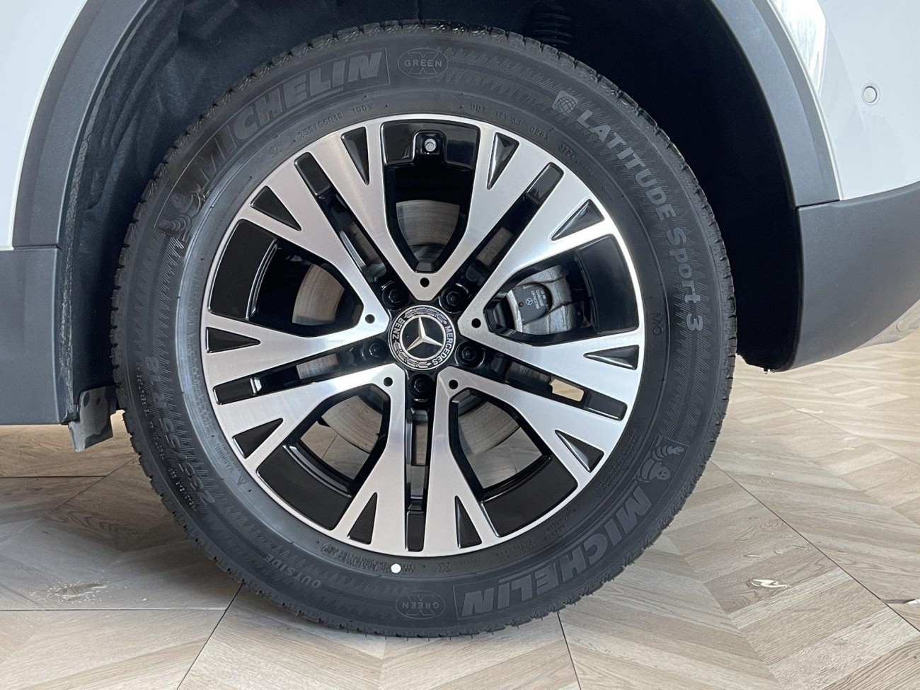 Mercedes-Benz GLA 220 2024