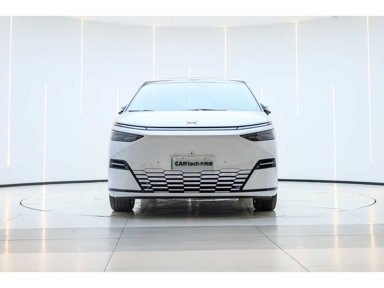Xpeng X9 2025