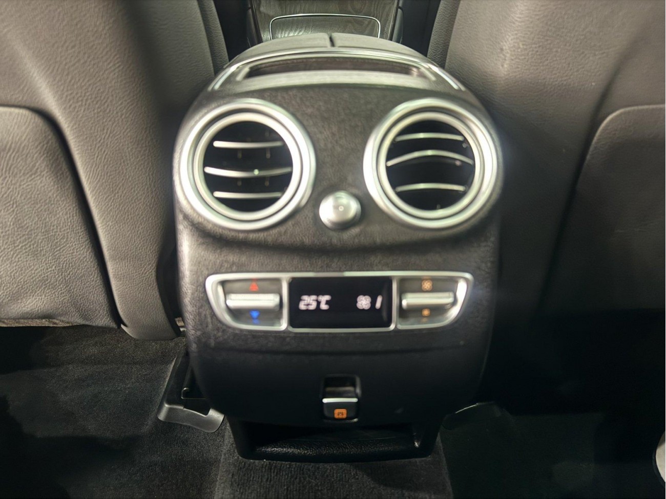 Mercedes-Benz GLC 260 L 2021