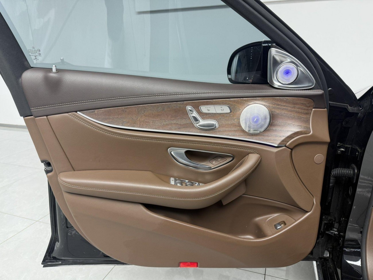 Mercedes-Benz E 300 L 2022