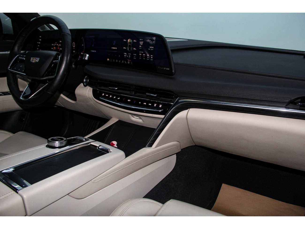 Cadillac CT6 2024